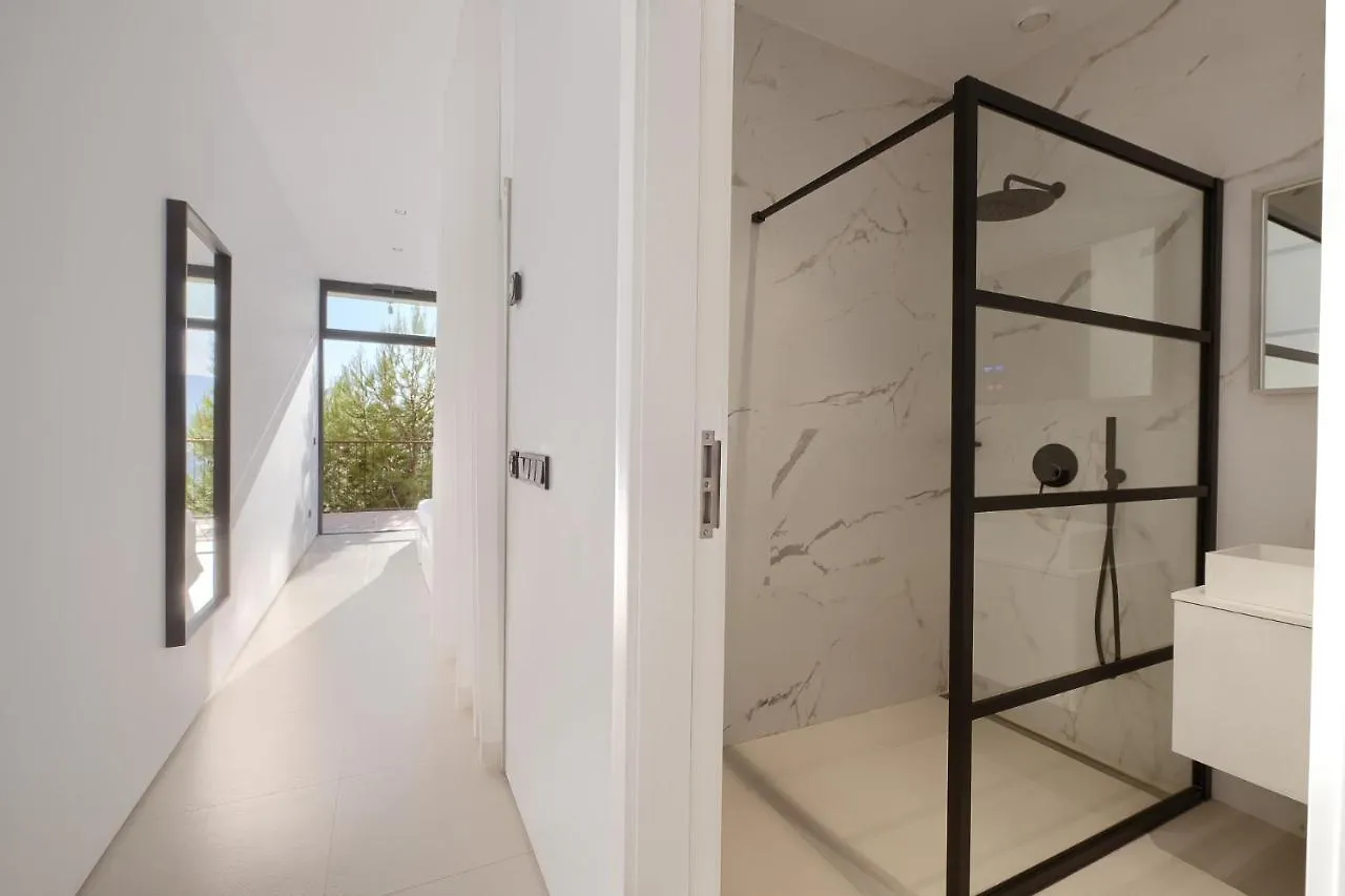 Luxury Villa With Heated Pool, Gym And Cinema Room Malaga